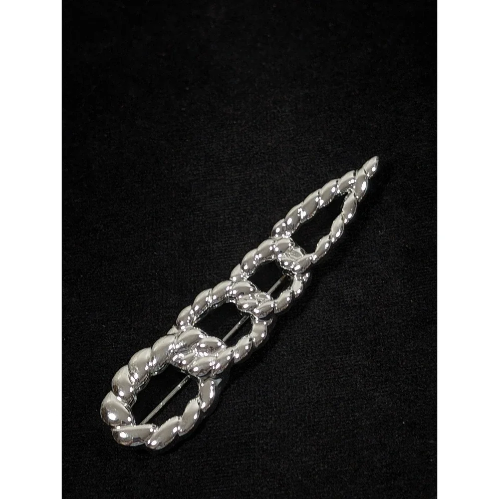 Vintage Retro‎ Large Silver Tone Cable Ribbed Chain Link Brooch Pin